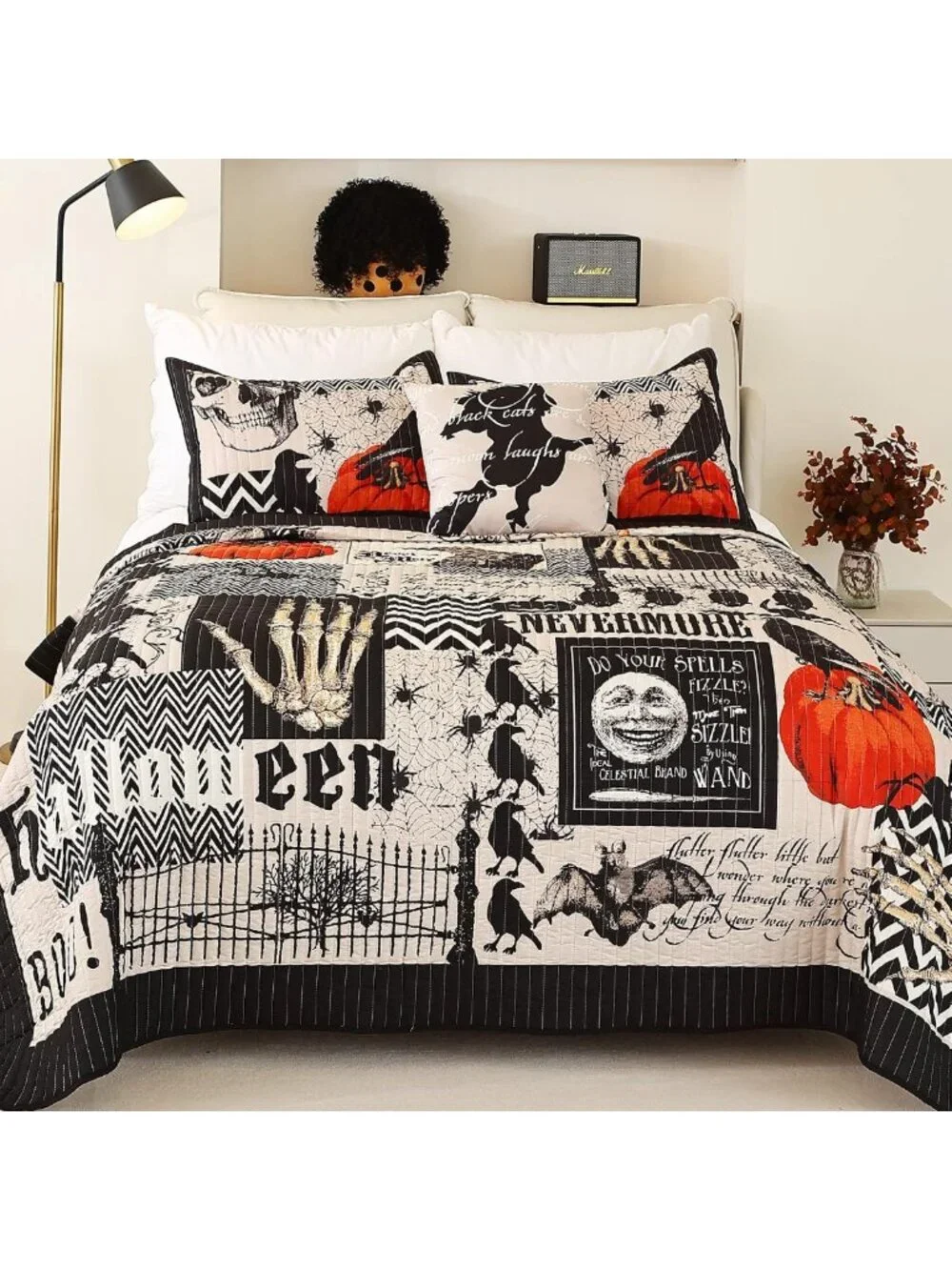 Queen Halloween Quilt Set - 4 Piece Pumpkin & Ghost Bedspread with Pillow Shams